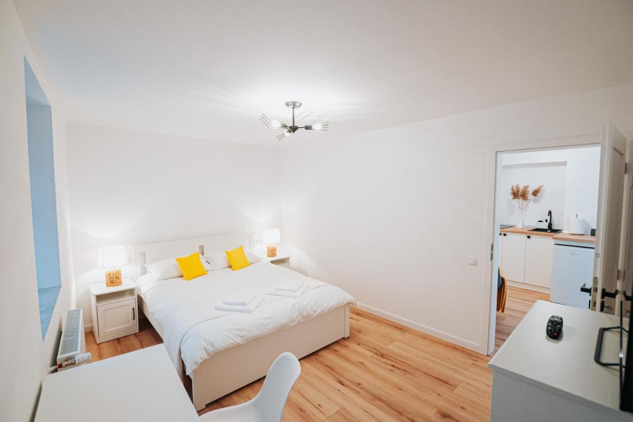 Ferienwohnung Authentic Old Town Retreat Hermannstadt Exterior foto